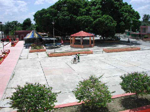 Plaza C&iacute;vica