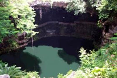 Cenote Zac&iacute;